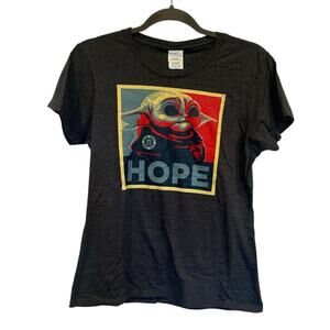 Baby Yoda Grogu Mandalorian Graphic Print Short Sleeve T-shirt Medium